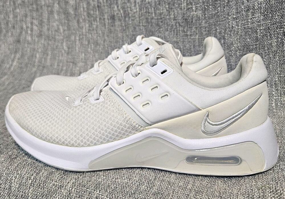 Nike Air Max Bella TR 4 Womens 8.5 White Low Top Athletic Sneakers CW3398-102
